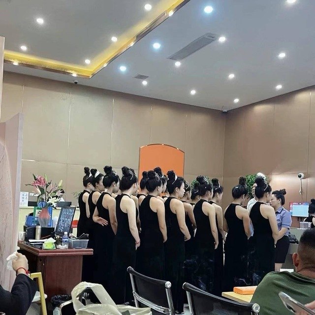 老街腾龙品牌形象图2
